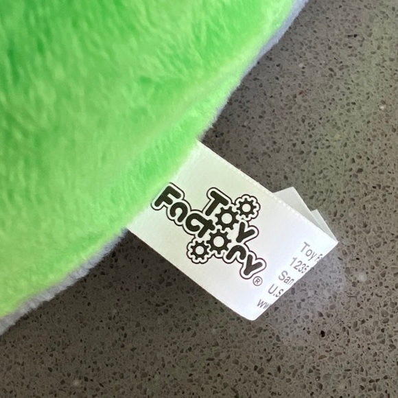 MOODIE Reversible Alien Double Sided Flip Plush / Green & Gray / 5” / BRAND NEW - Picture 13 of 16